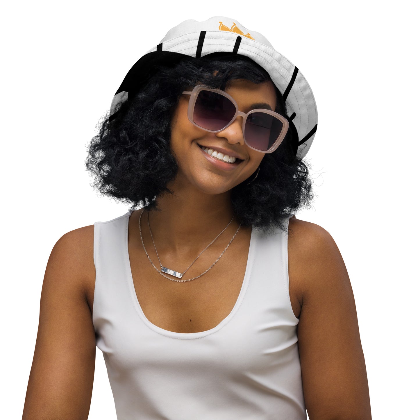 Reversible bucket hat