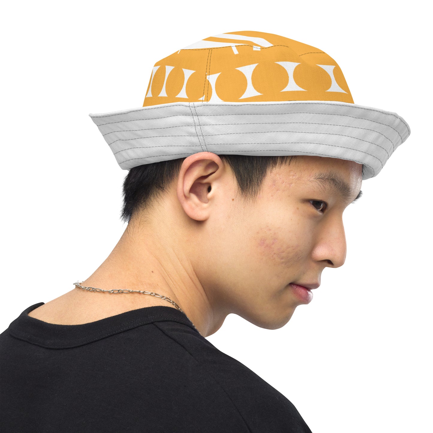 Reversible bucket hat